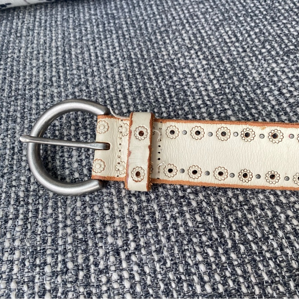 Fossil Embossed/Studded Western Leather Belt - Picture 11 of 15